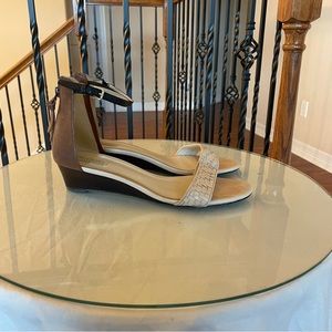 Cole Haan wedge size 9